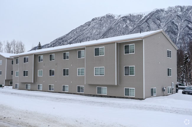 Building Photo - 24151 Mirror Dr