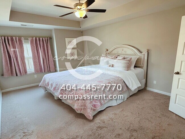 Building Photo - 202 Lyndon Wy NW