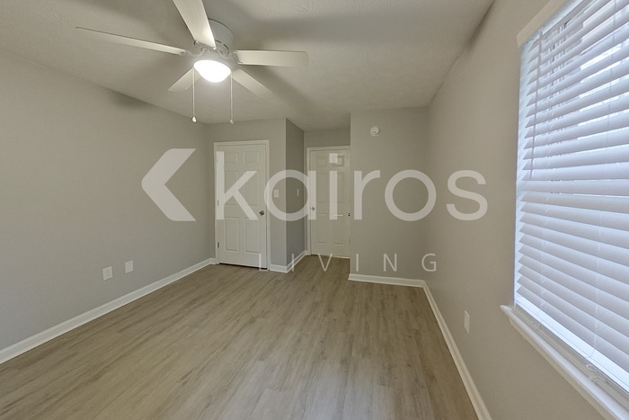 Building Photo - 225 Big Oak Cir