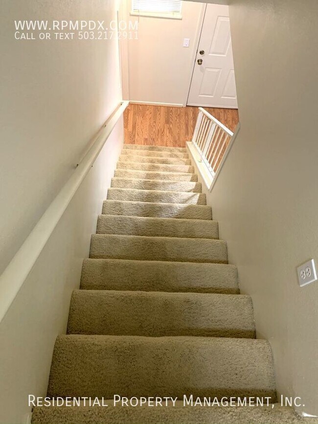 Building Photo - Orchard Hill Condo in the Heart of Tualatin!