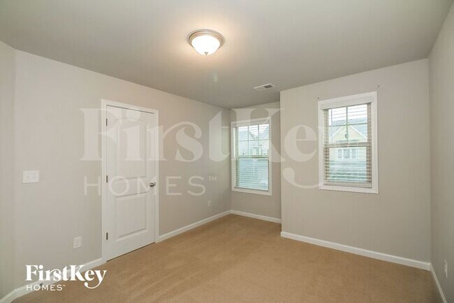 Building Photo - 3108 Baylor Cir