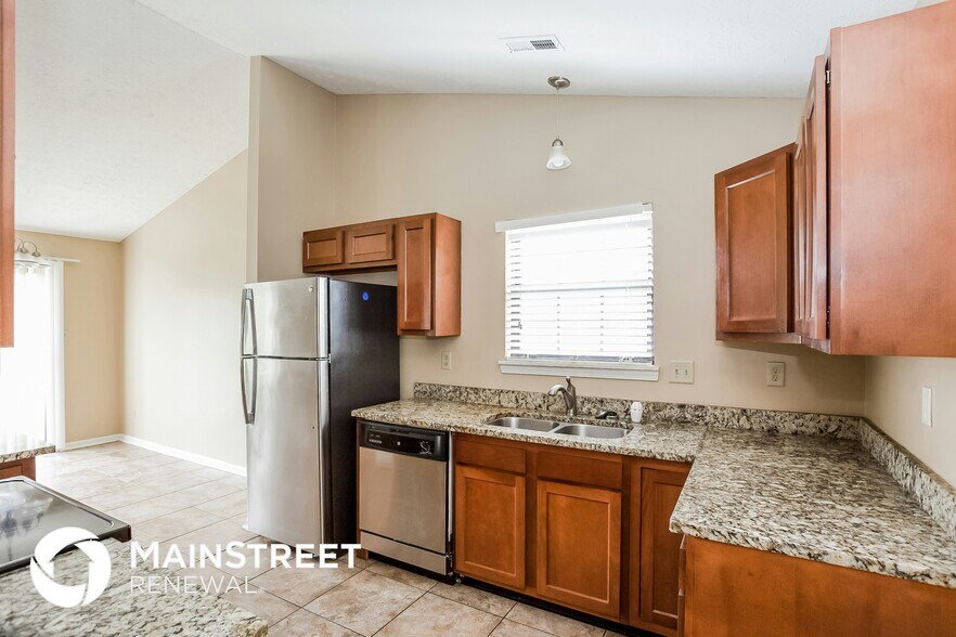 Building Photo - 12328 Cobblestone S Dr