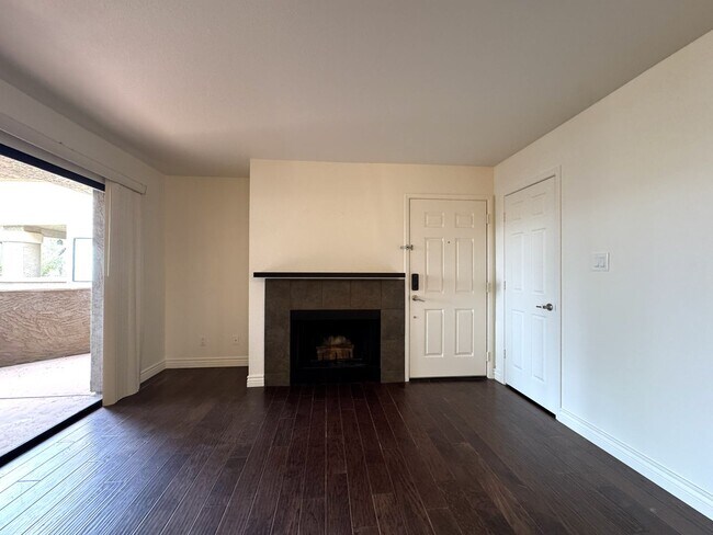 Building Photo - 5122 E Shea Blvd