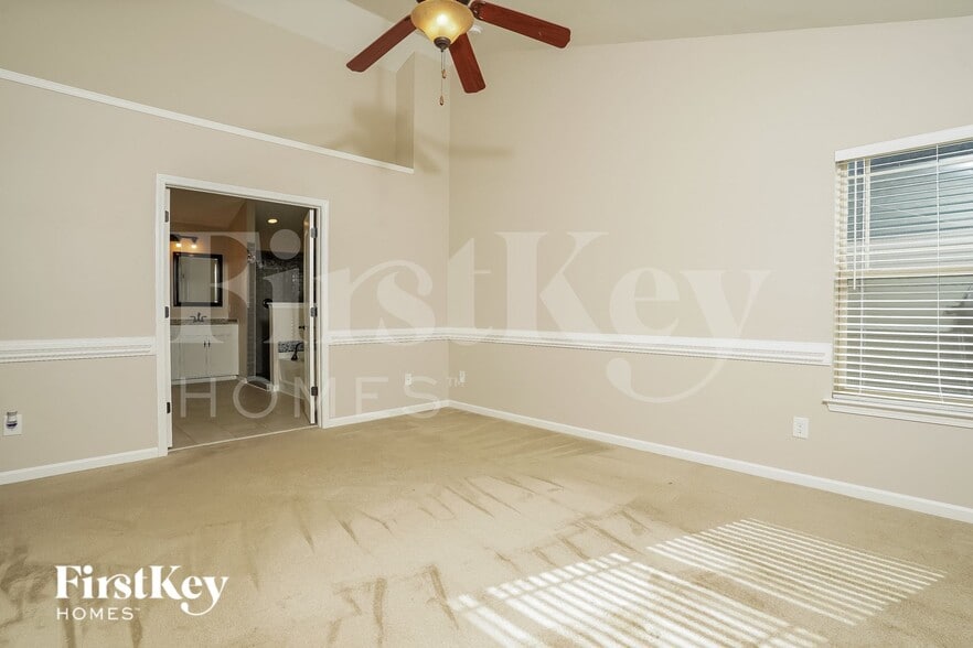 Building Photo - 2456 Bearded Iris Ln