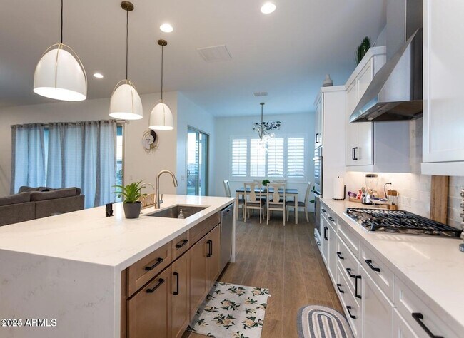 Building Photo - 8543 W Palo Verde Dr