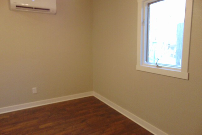 Building Photo - 11803 Sonata Dr