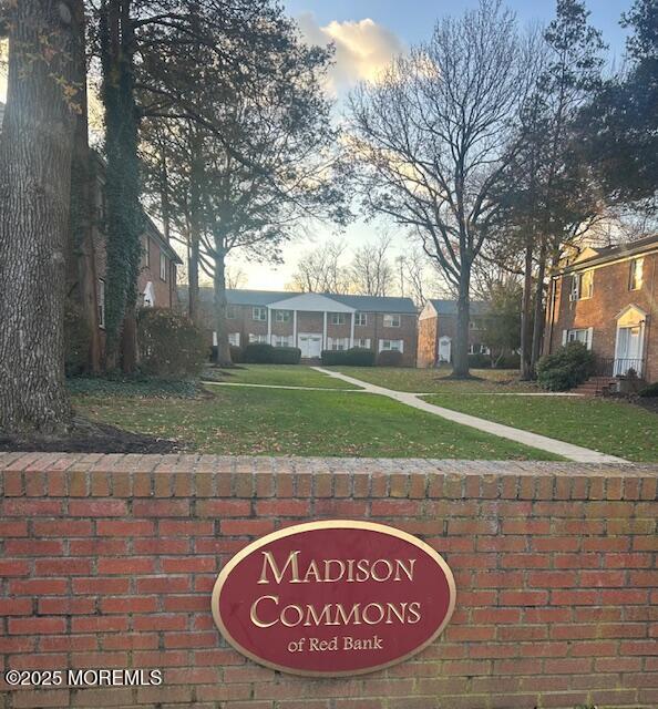 Primary Photo - 142 South St