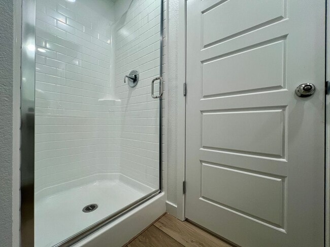 Building Photo - Beautiful Newer 4 Bedroom Home in Cadence with Large Loft