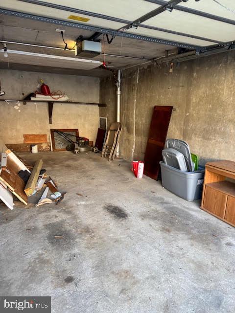 Building Photo - 5237 N Springfield Rd