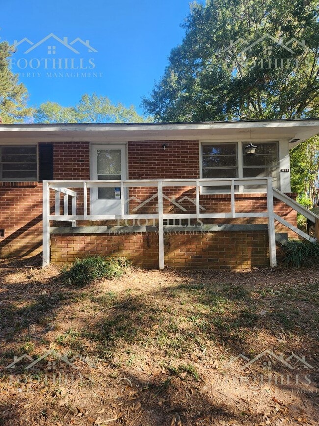 Building Photo - 414-416 Jeb Stuart Ave