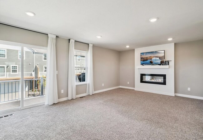 Building Photo - 6636 Hinterland Trl S