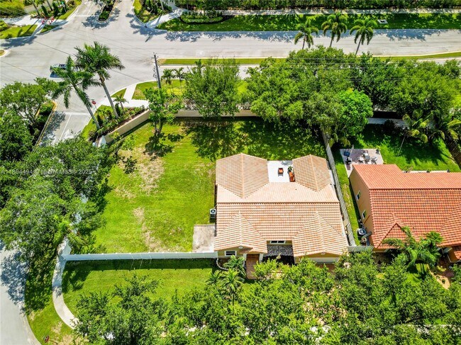 Building Photo - 1840 SW 135th Way