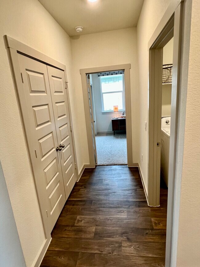 Building Photo - 101 Altamont St