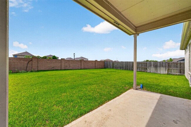 Building Photo - 8111 Star Ter Dr