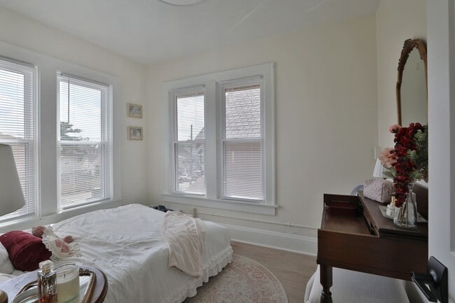 Building Photo - 103 Frambes Ave