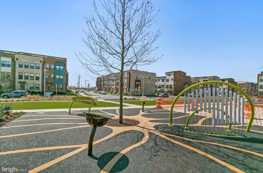 Building Photo - 2820 Arts Vista Blvd