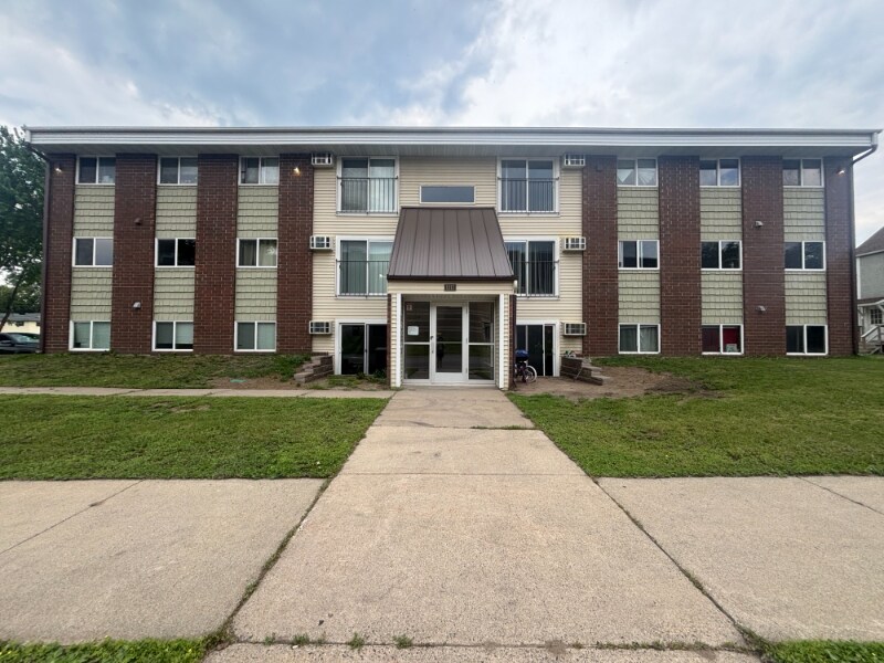 Building Photo - 1217 4th Ave S