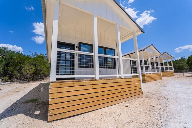 Building Photo - Texas Oaks