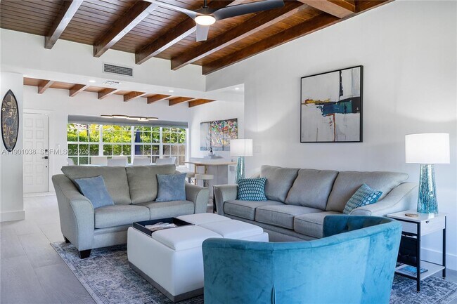 Building Photo - 8926 Abbott Ave