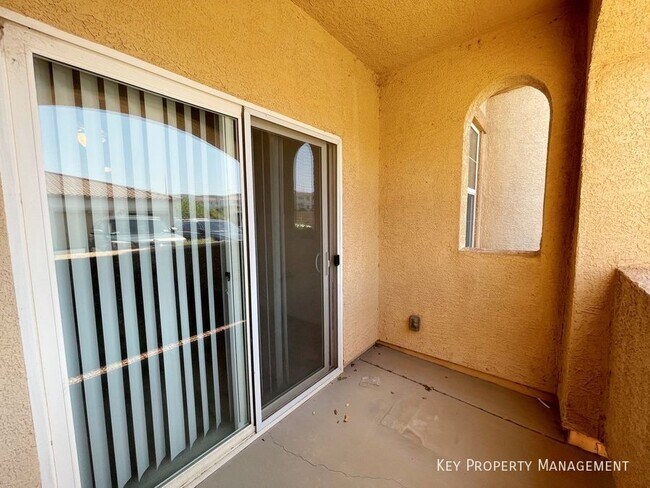 Building Photo - 50 Aura de Blanco St