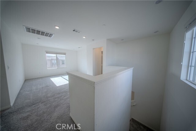 Building Photo - 558 Pablo Rd