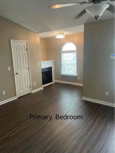 Building Photo - 827 Spence Enclave Ln