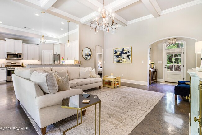 Building Photo - 500 Bateleur Way
