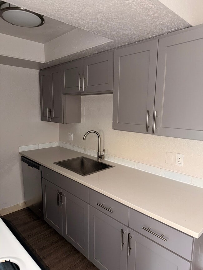 Building Photo - 10836 1st Ave SW