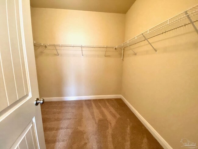 Building Photo - 8746 Bradfield Dr