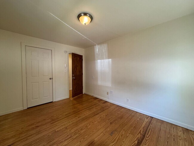 Building Photo - Great Duplex Unit near Downtown Loveland
