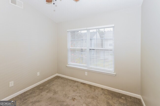 Building Photo - 153 Prity Ct