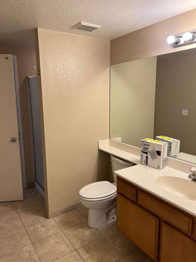 Building Photo - $2495.00 - GREAT NEIGHBORS - CENTRAL TO GR...
