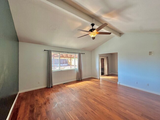 Building Photo - 3648 San Lisa Ct