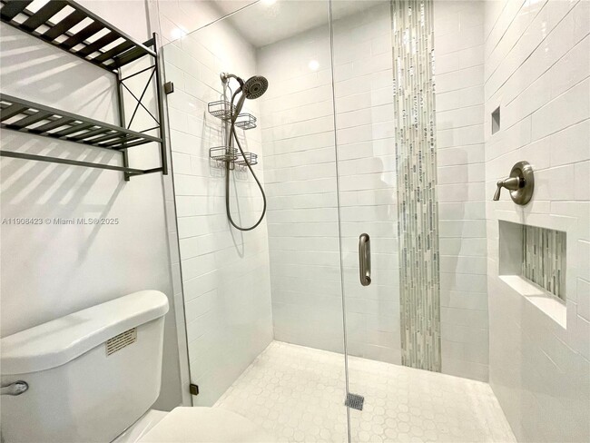 Building Photo - 3709 Cocoplum Cir