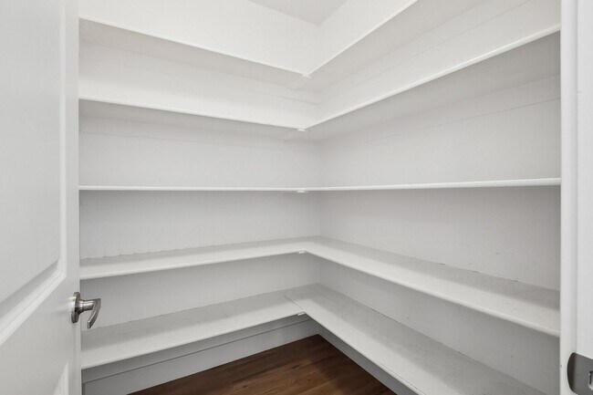 Building Photo - 1792 W Torlundy Dr