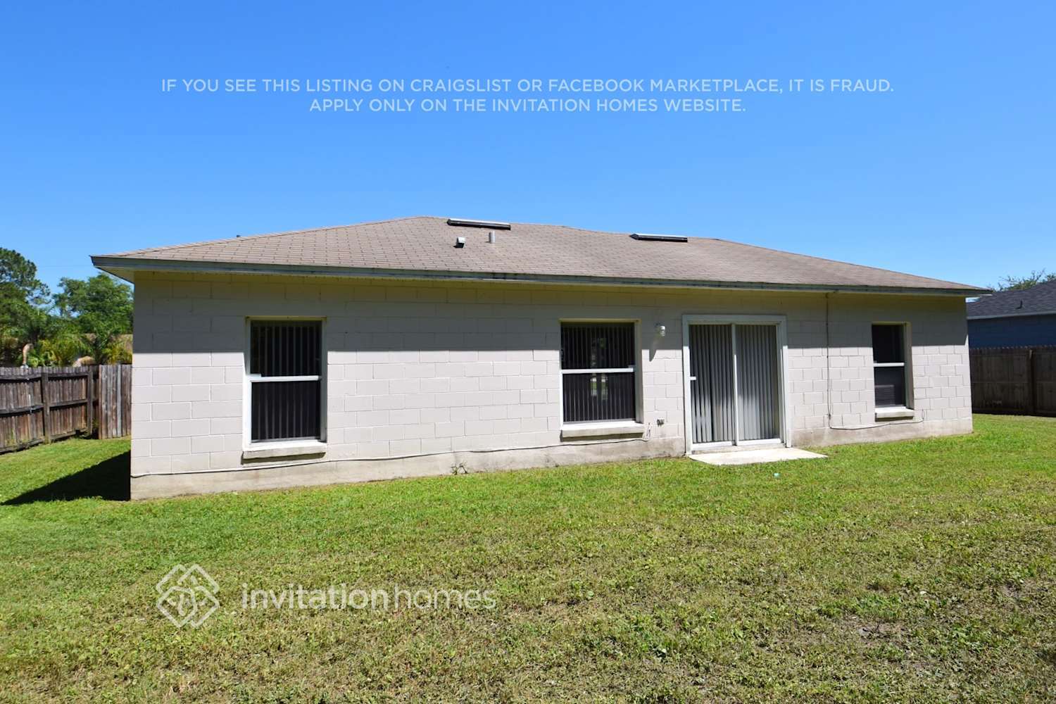 Building Photo - 831 Del Prado Dr