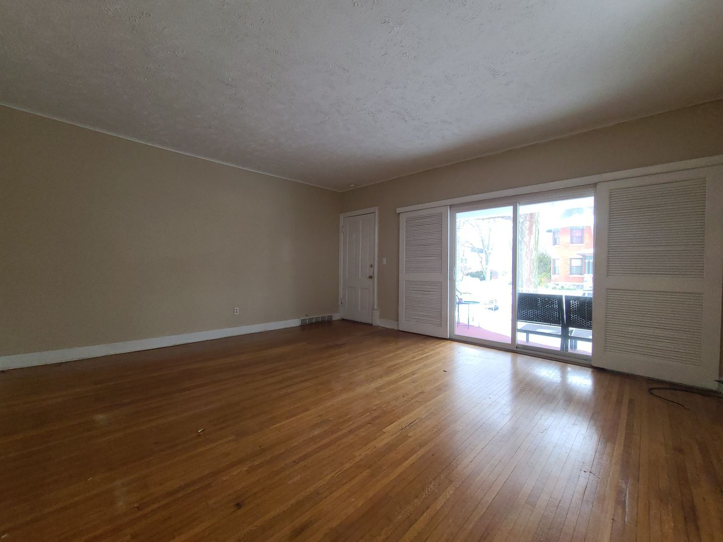 Building Photo - 621 State St