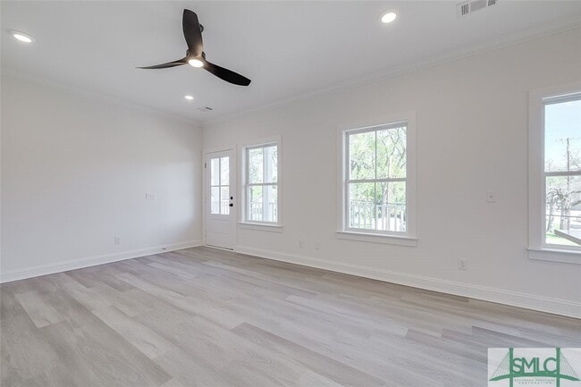 Building Photo - 1615 Le Grand St