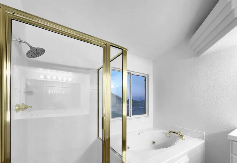 Building Photo - 7323 Ojai Dr