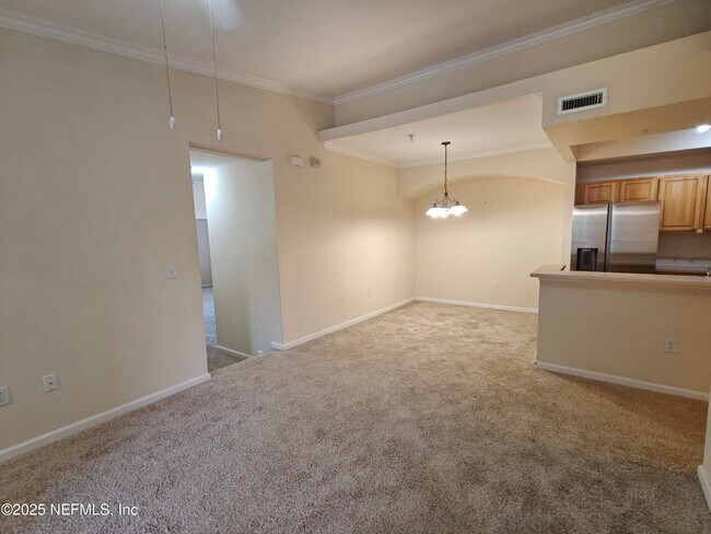 Building Photo - 10075 GATE N Pky