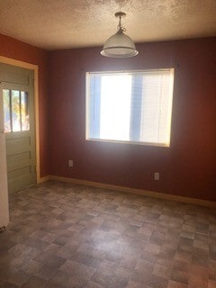 Building Photo - LARGE HOME QUIET STREET