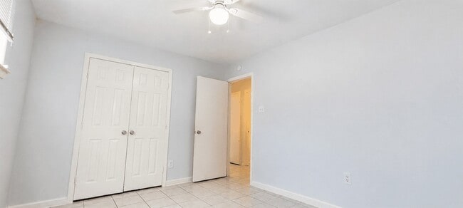 Building Photo - 7818 Oak Knoll Ln