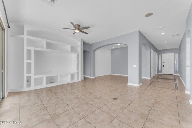 Building Photo - 7913 N 88th Ln