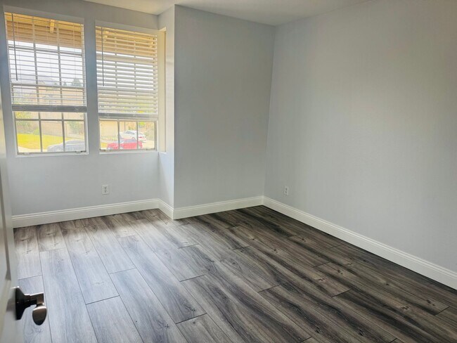 Building Photo - 1435 Spyglass Way