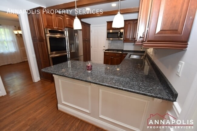 Building Photo - 112 Berrywood Dr