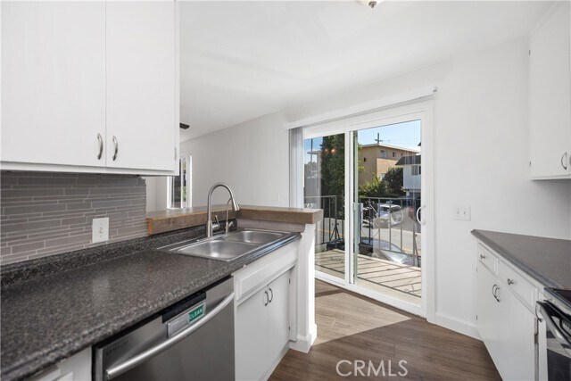 Building Photo - 803 Calle Puente