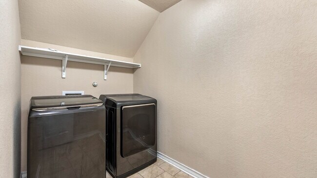 Building Photo - 11310 Eagle Tree