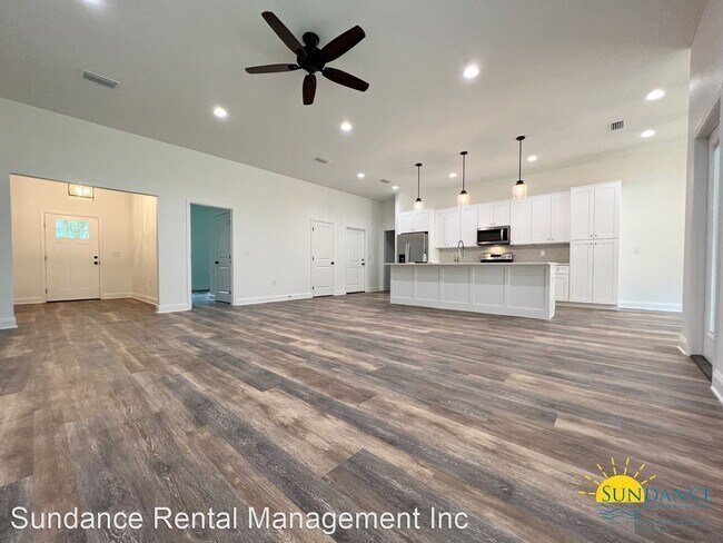 Building Photo - 5 br, 3 bath House - 48 B Longwood Drive