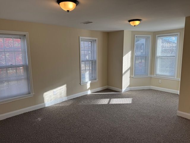 Building Photo - 404 W State St