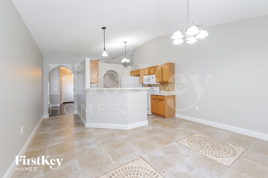 Building Photo - 2316 Whispering Trails Pl